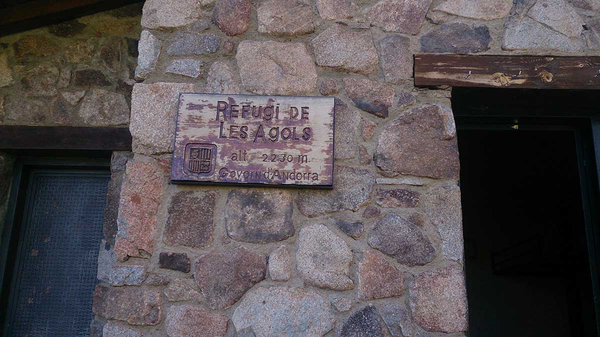 015